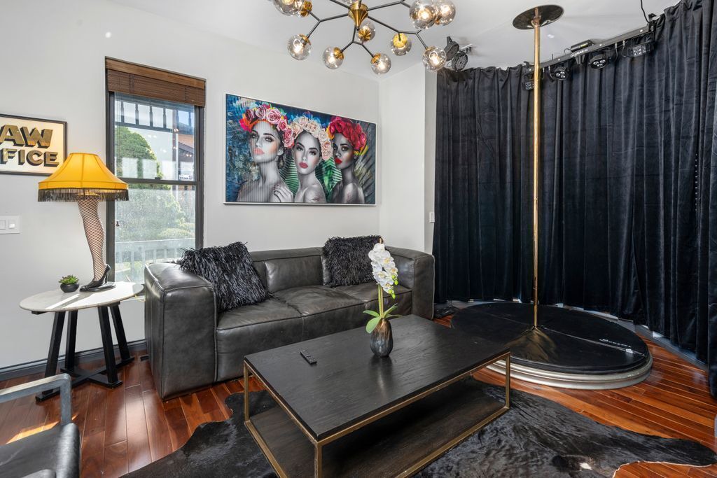 Photo of Livingroom in Italian Village