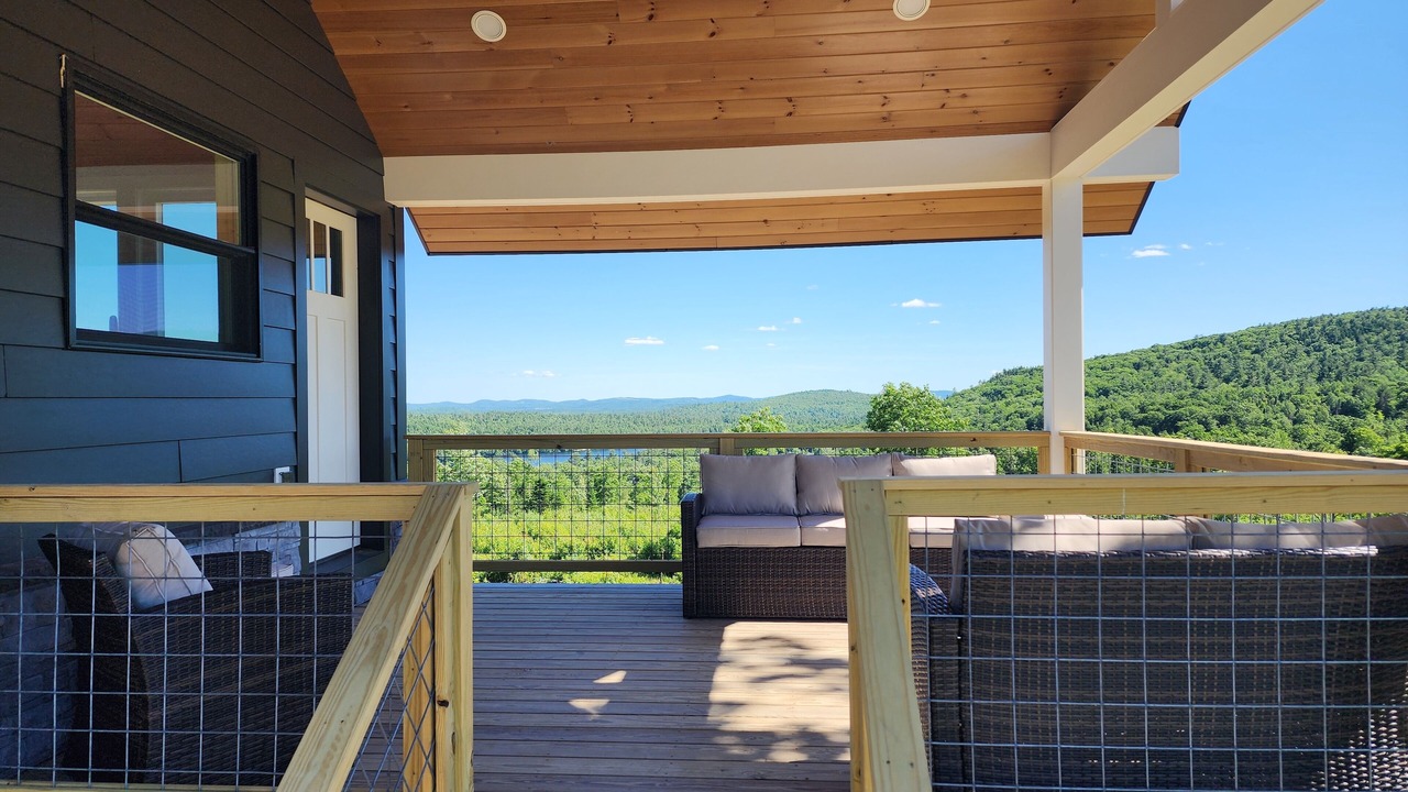 Photo of Patio Balcony in Brooks