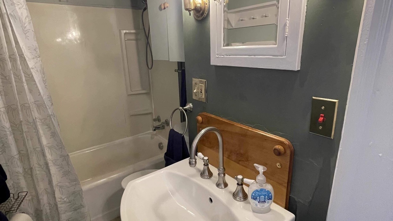 Photo of Bathroom in Cynthiana