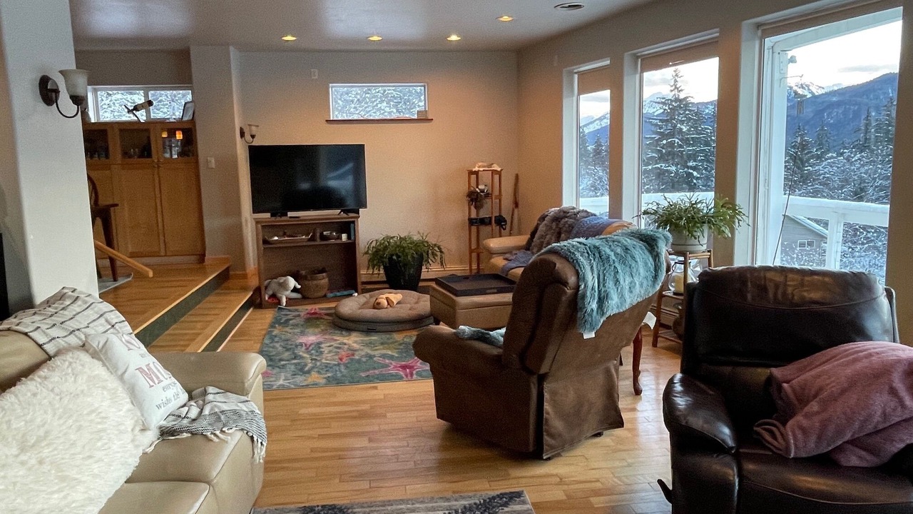 Photo of Livingroom in Juneau