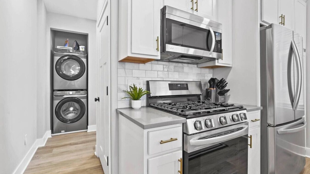 Photo of Kitchen in Livingston Park