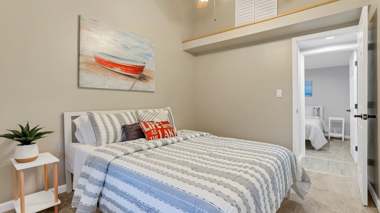 Photo of Bedroom in Buckeye Lake