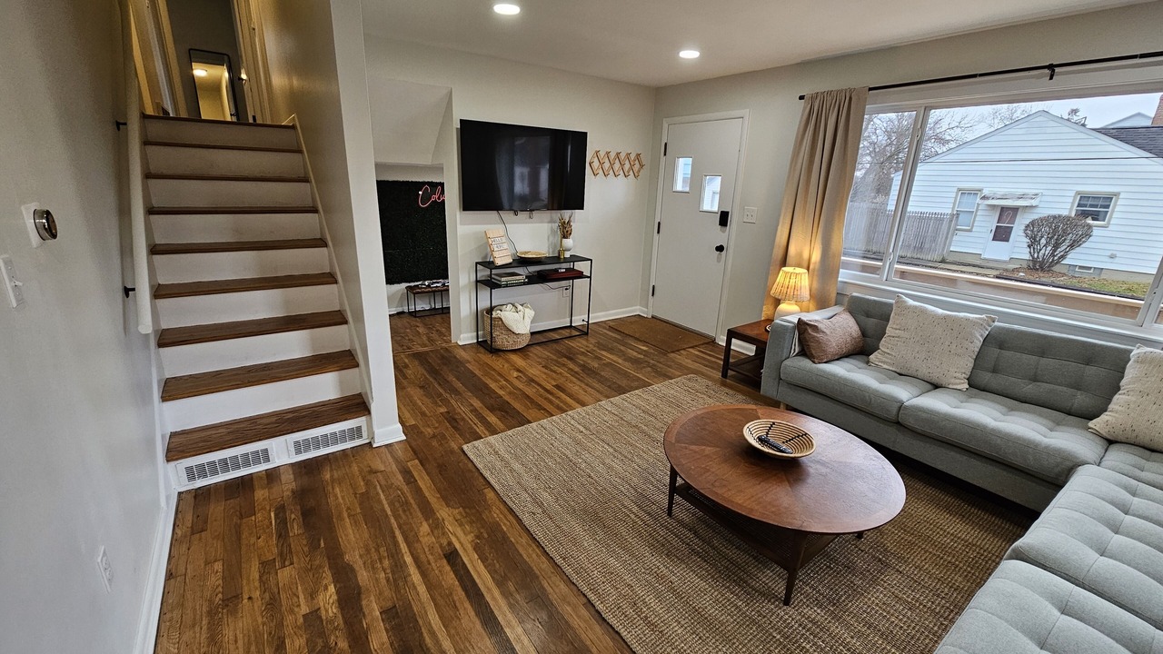 Photo of Bedroom in Sharon Heights