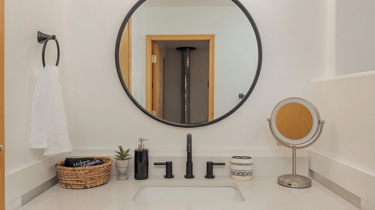 Photo of Bathroom in Ester
