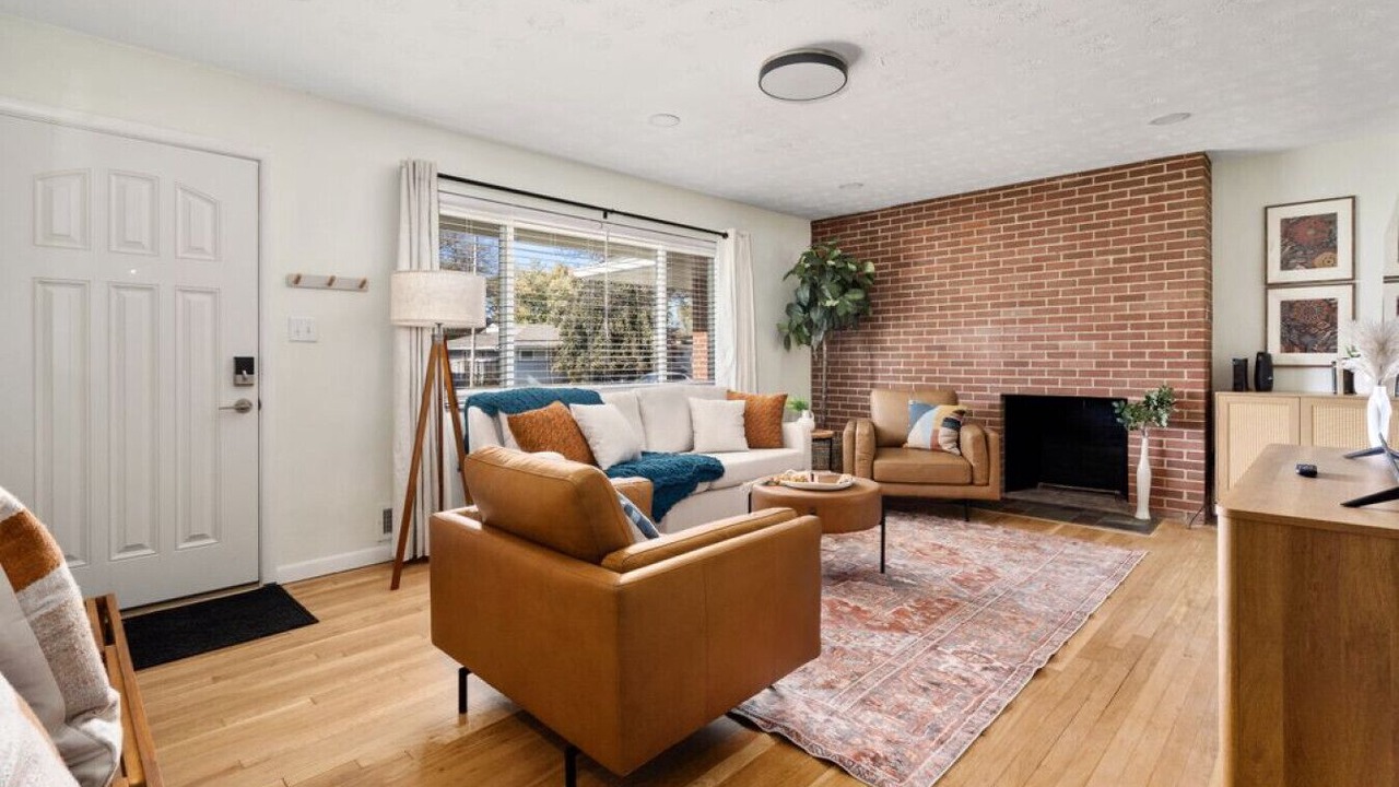 Photo of Bedroom in Sharon Heights