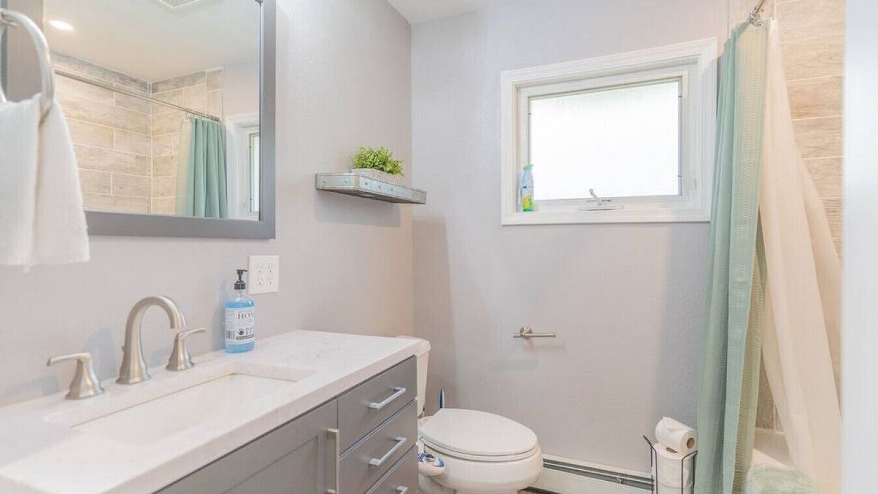 Photo of Bathroom in College