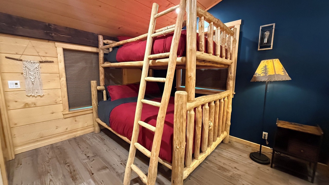 Photo of Bedroom in Seward