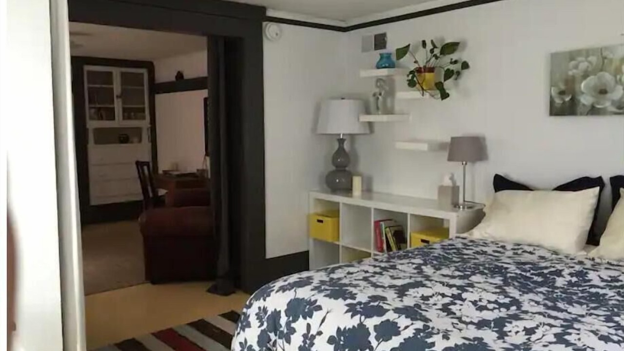 Photo of Bedroom in West Alameda