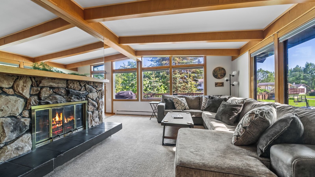 Photo of Livingroom in University Area