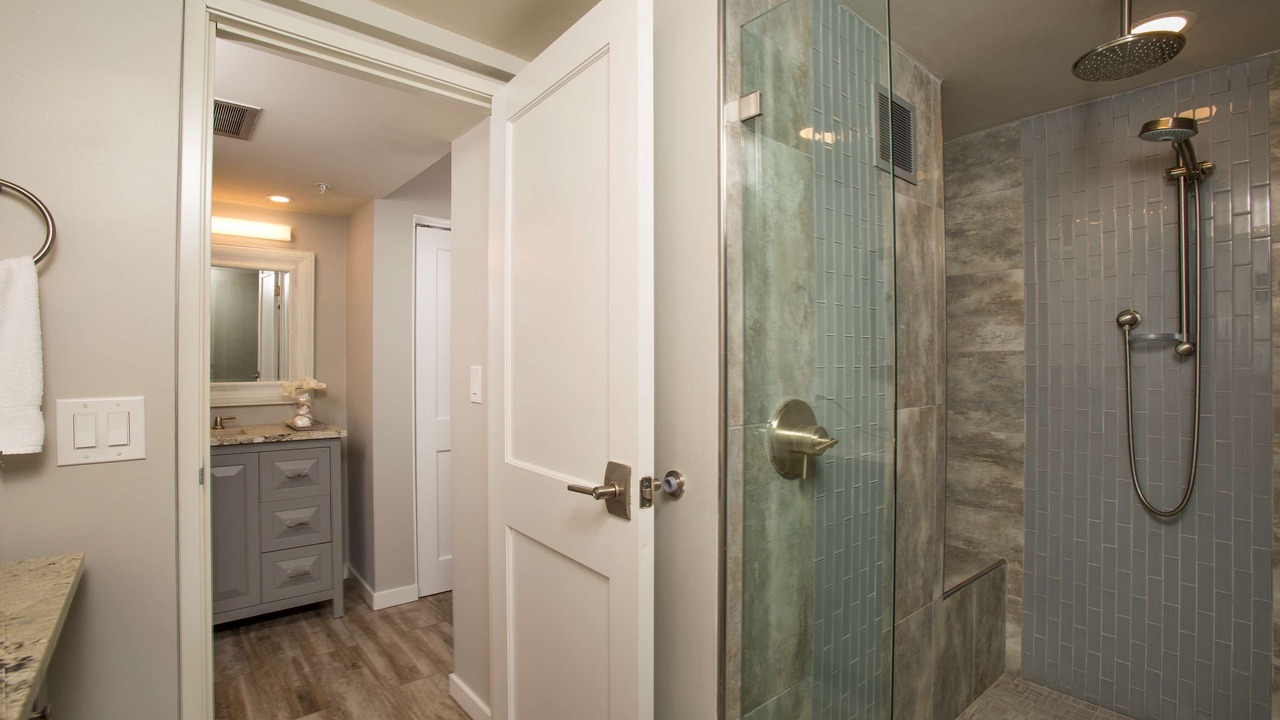Photo of Bathroom in Honokowai