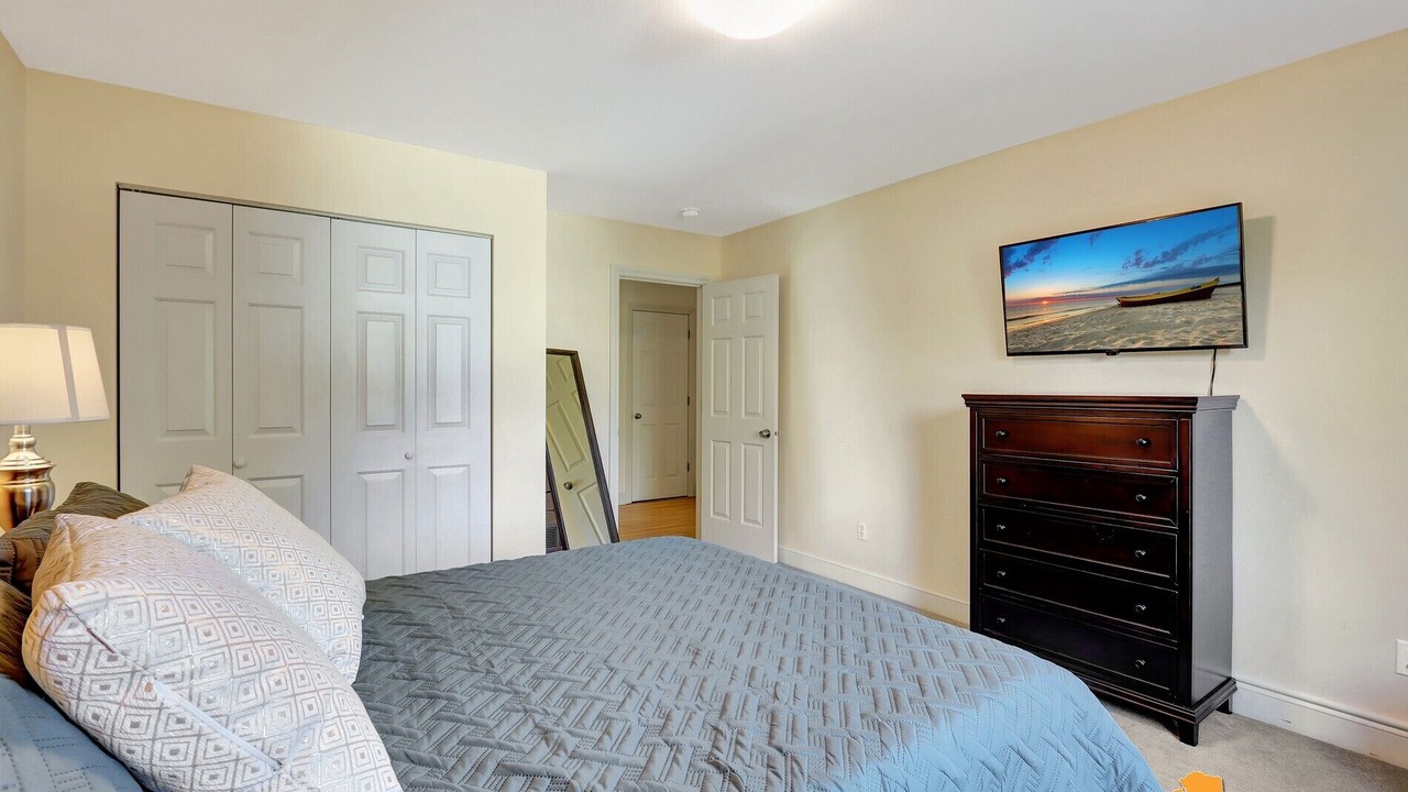 Photo of Bedroom in University Area