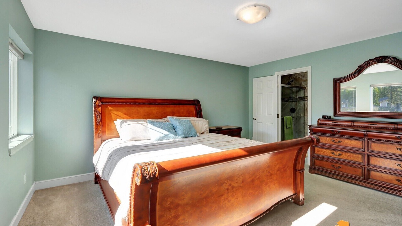 Photo of Bedroom in University Area