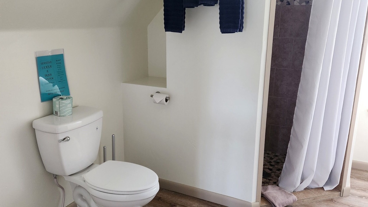 Photo of Bathroom in Escalante