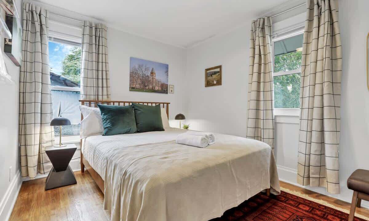 Photo of Bedroom in Clintonville