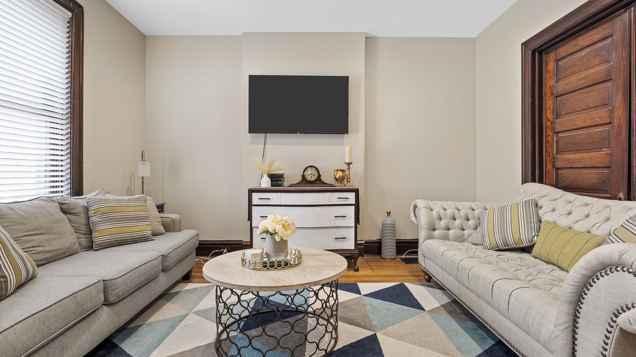 Photo of Livingroom in St. Louis