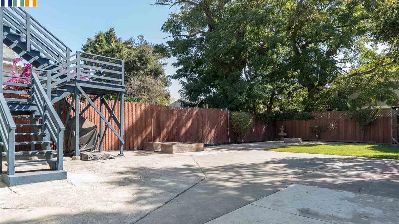 Photo of Outdoor in West Oakland