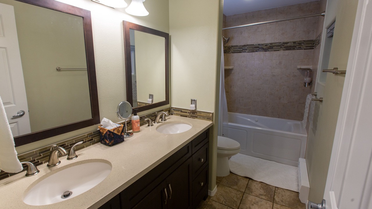 Photo of Bathroom in Huffman - O' Malley