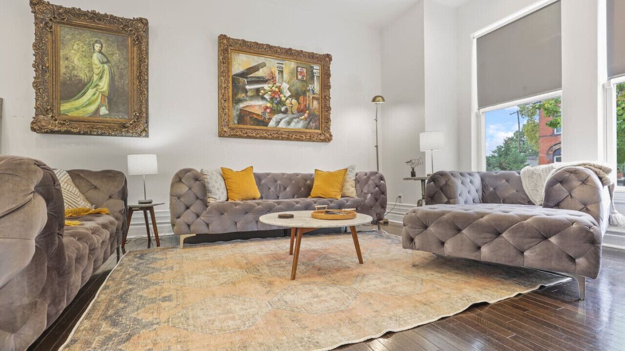 Photo of Livingroom in Olde Towne East