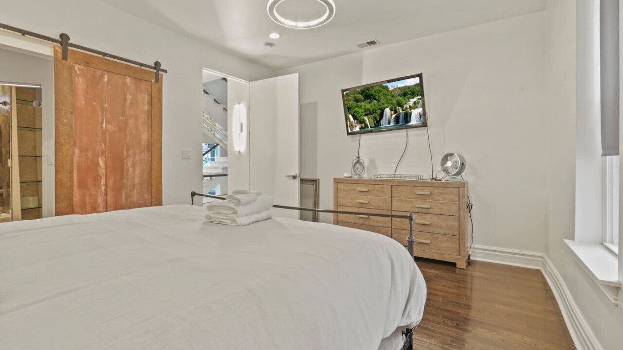 Photo of Bedroom in Olde Towne East