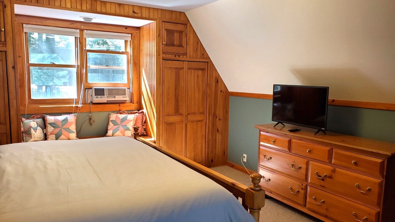 Photo of Bedroom in Liberty