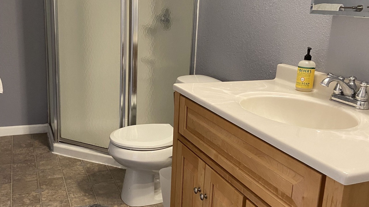 Photo of Bathroom in Homer