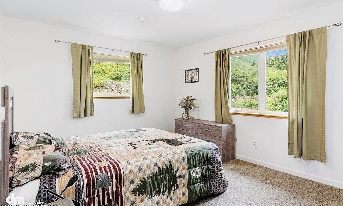 Photo of Bedroom in Eagle River