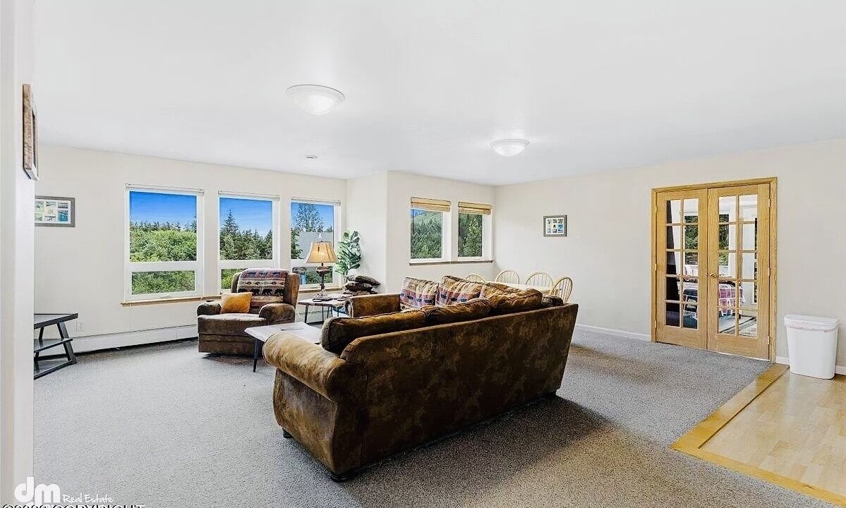 Photo of Livingroom in Eagle River