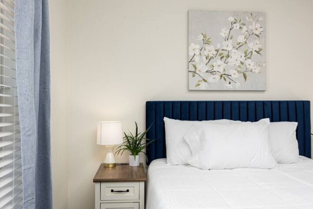 Photo of Bedroom in Urbancrest