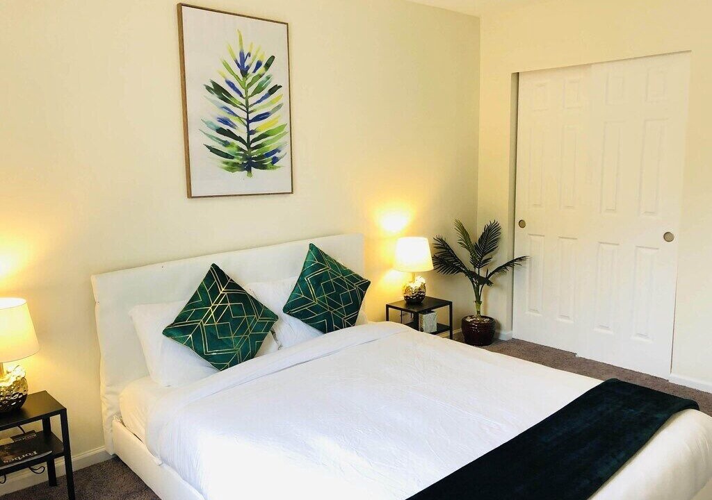 Photo of Bedroom in Lincoln Village