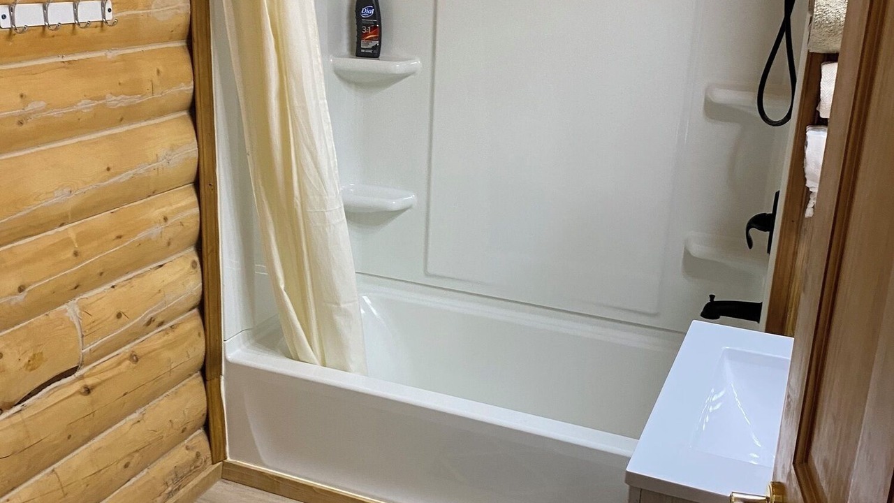 Photo of Bathroom in Tok