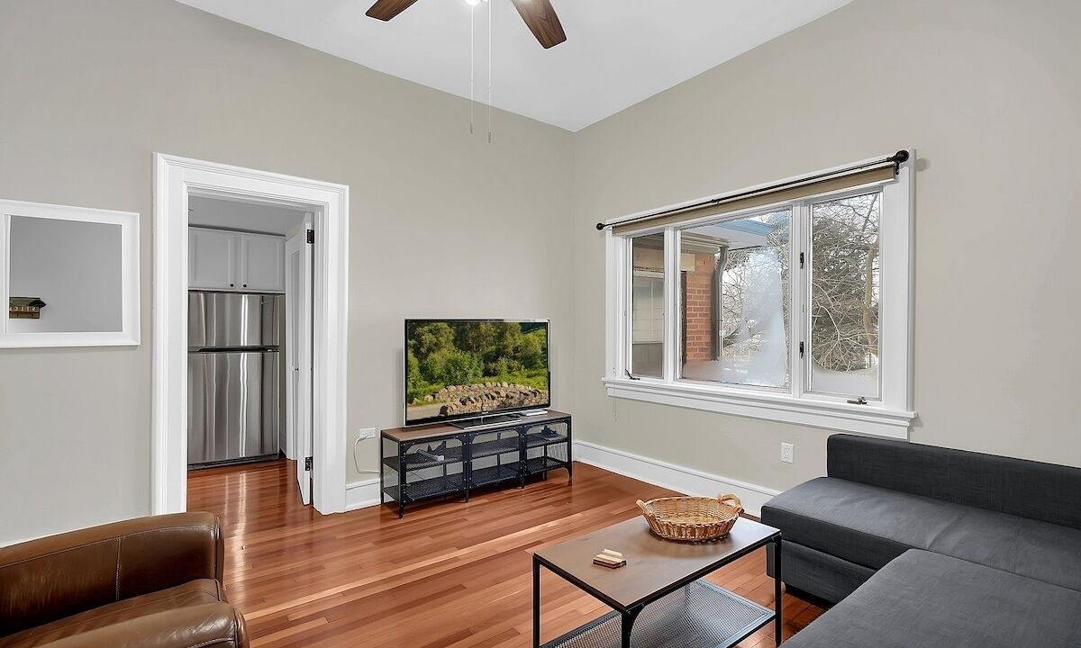 Photo of Livingroom in Weinland Park