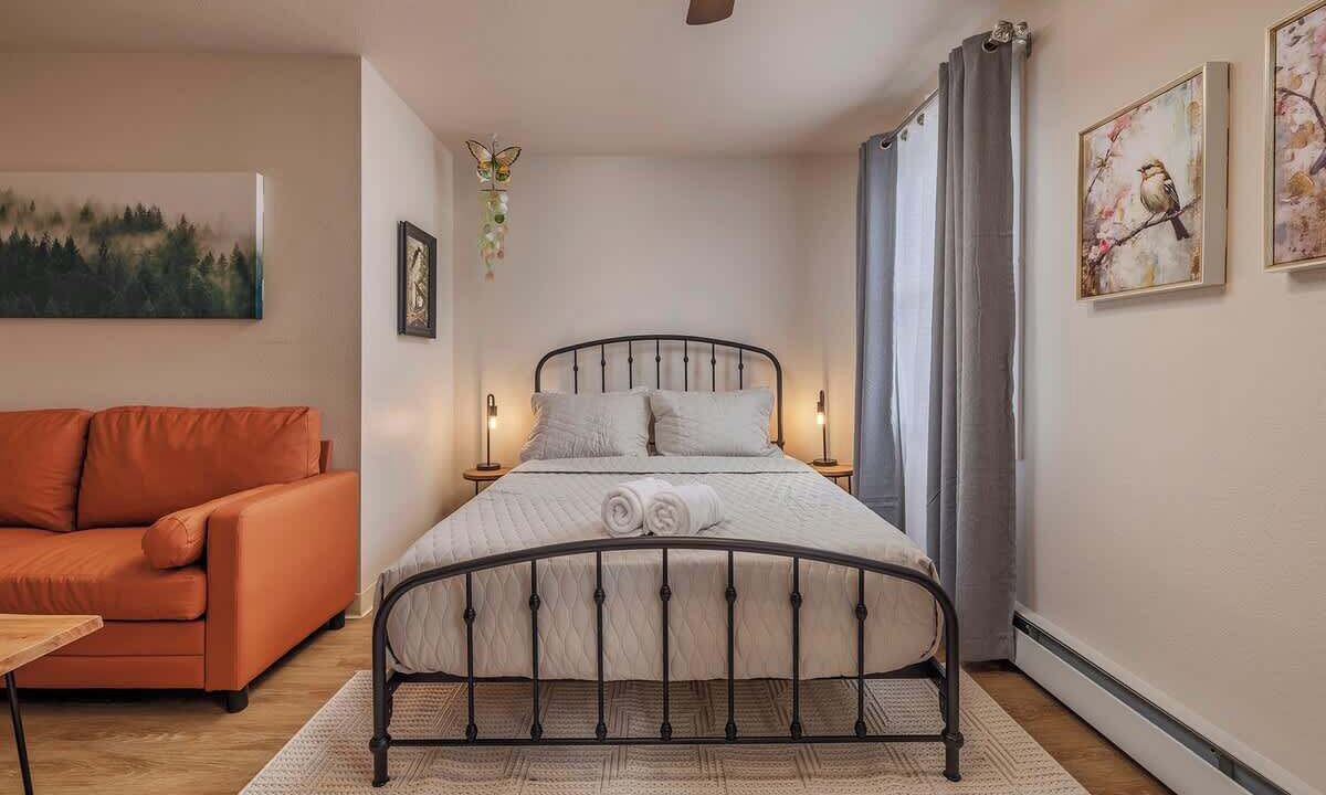 Photo of Bedroom in Downtown Anchorage