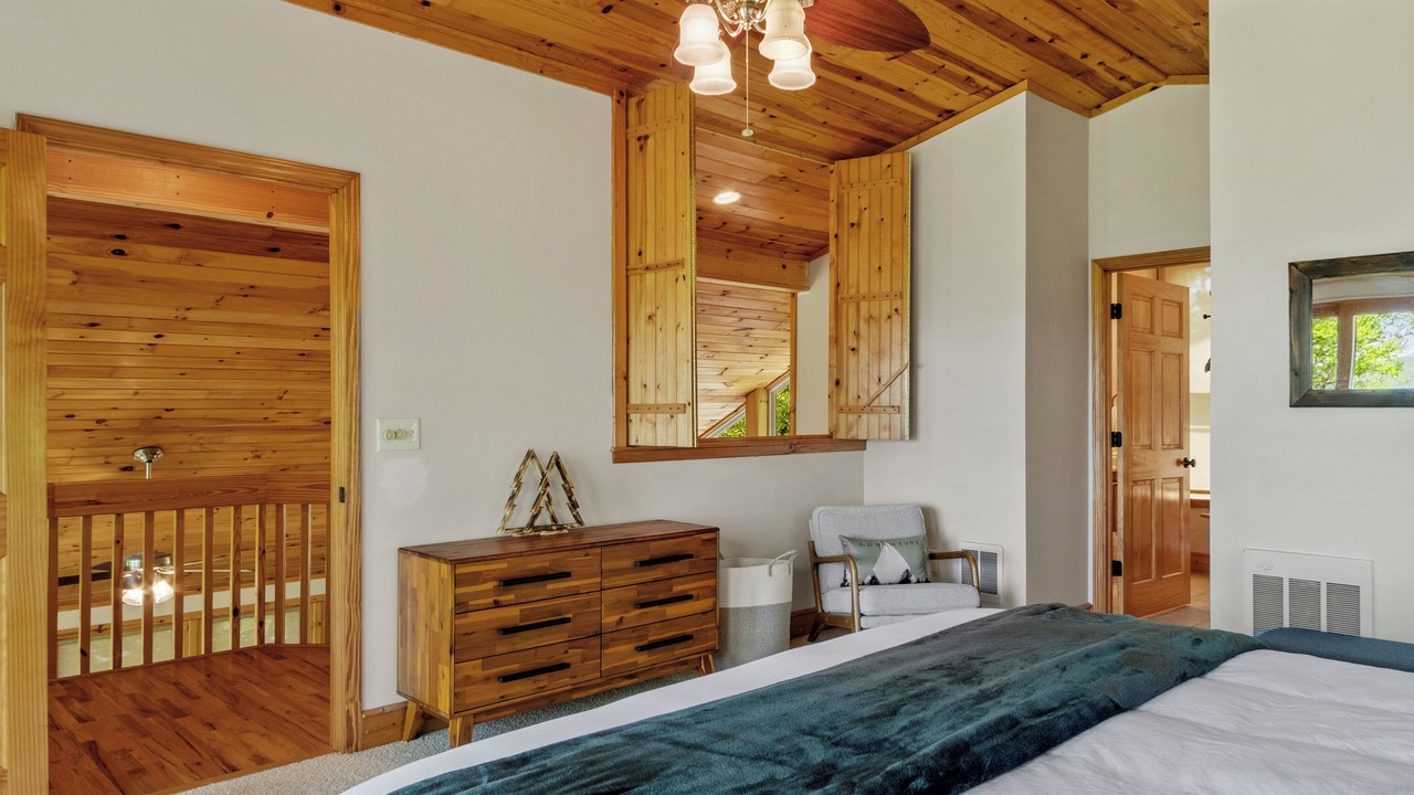 Photo of Bedroom in Burnsville