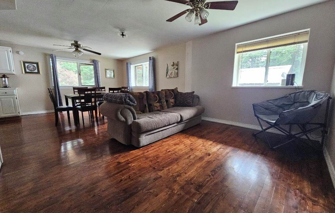 Photo of Livingroom in Kenny Lake