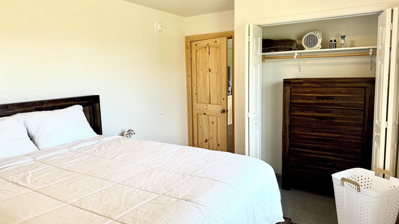 Photo of Bedroom in Happy Valley