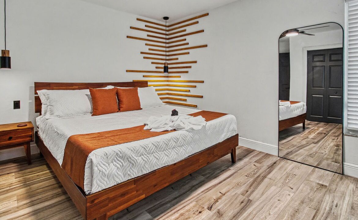 Photo of Bedroom in Eight Lakes