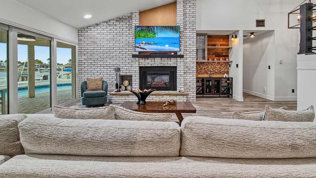 Photo of Livingroom in Eight Lakes