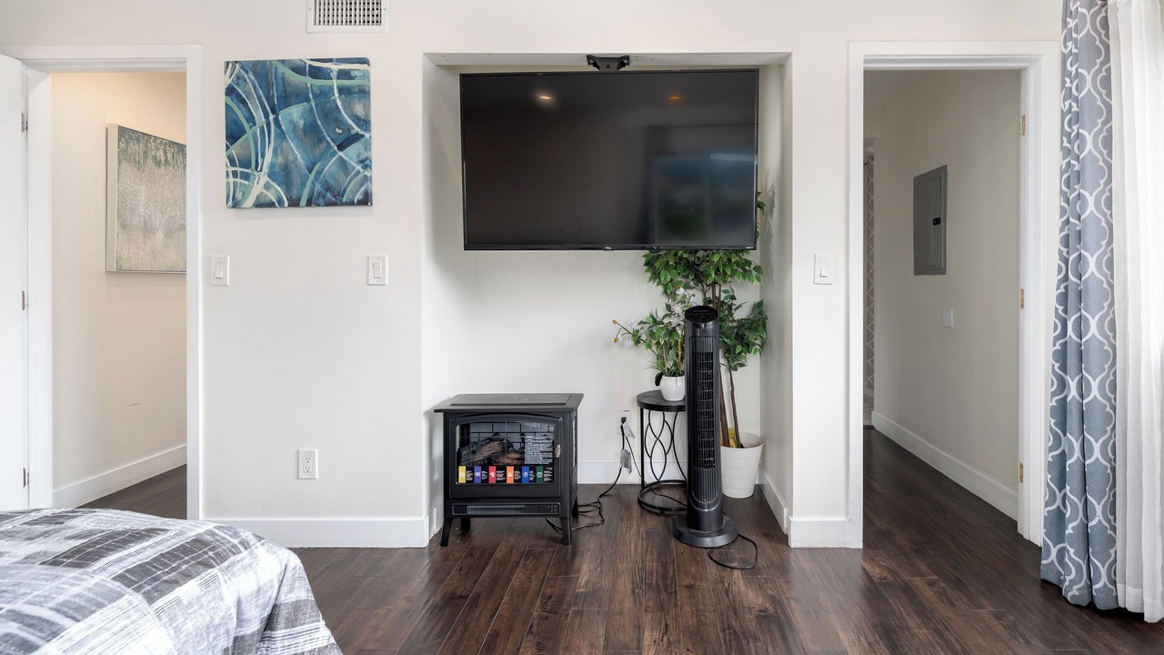 Photo of Bedroom in Oakland