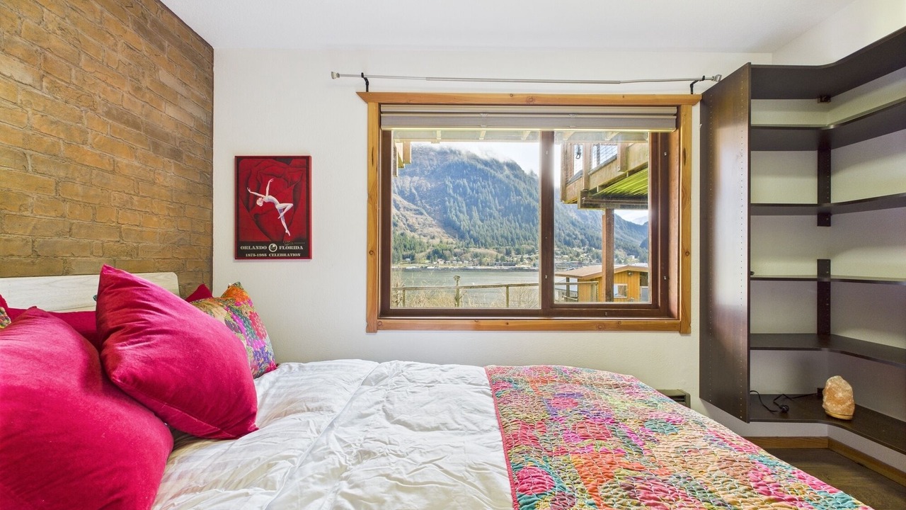 Photo of Bedroom in West Juneau