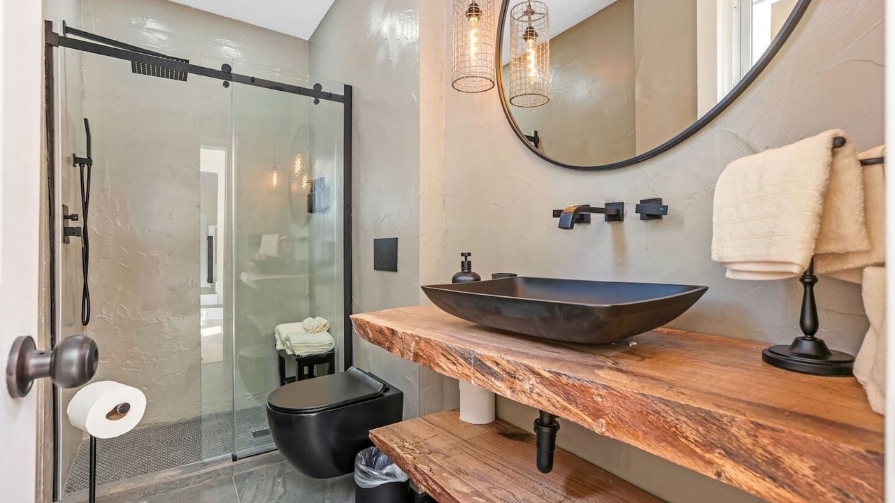 Photo of Bathroom in Franklin Park