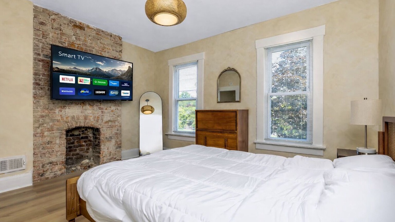 Photo of Bedroom in Franklin Park