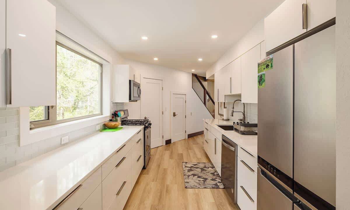 Photo of Kitchen in Alyeska