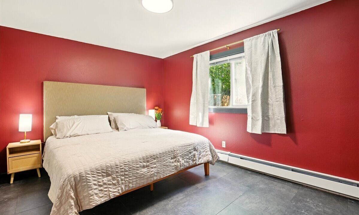 Photo of Bedroom in University Area