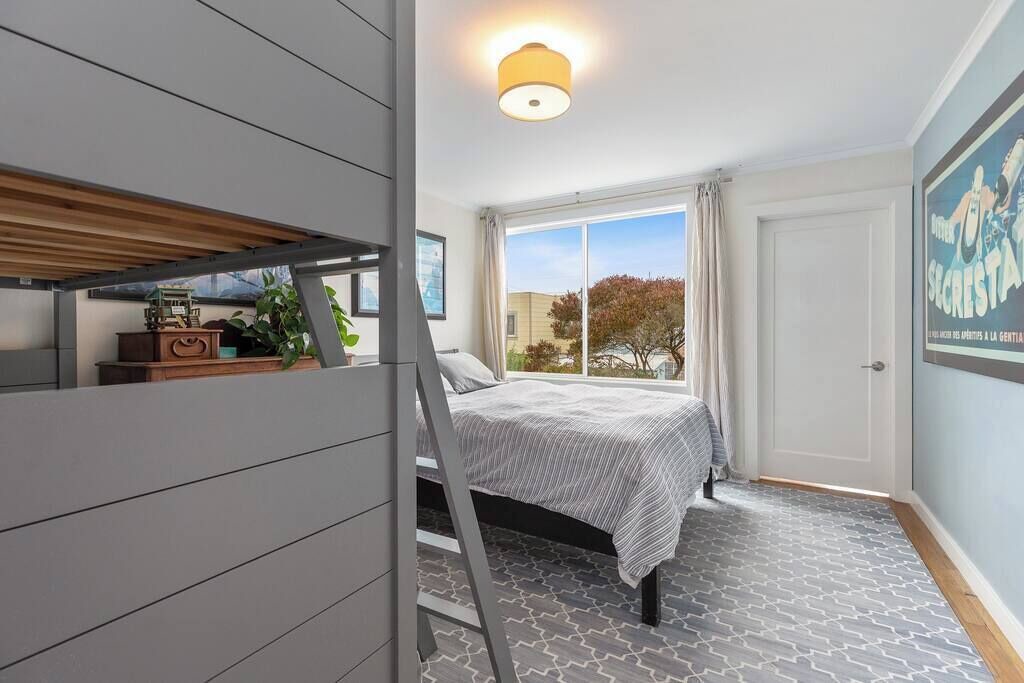 Photo of Bedroom in Outer Sunset