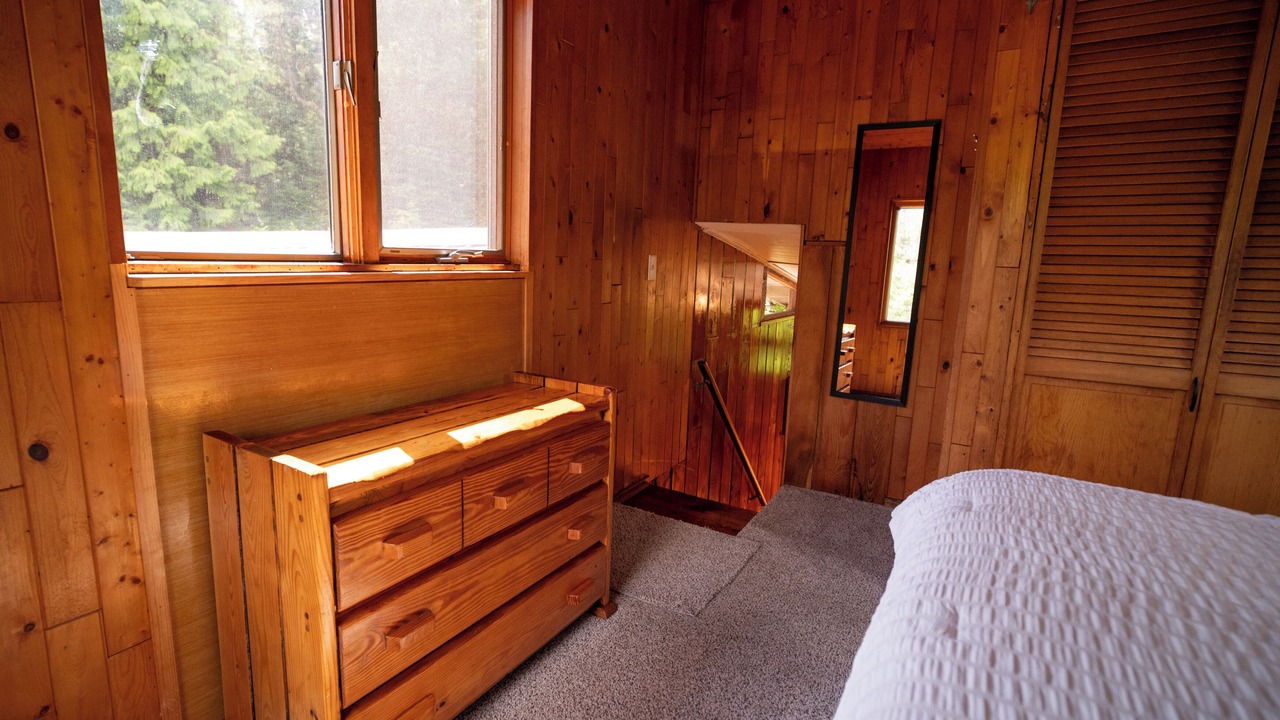Photo of Bedroom in Ketchikan