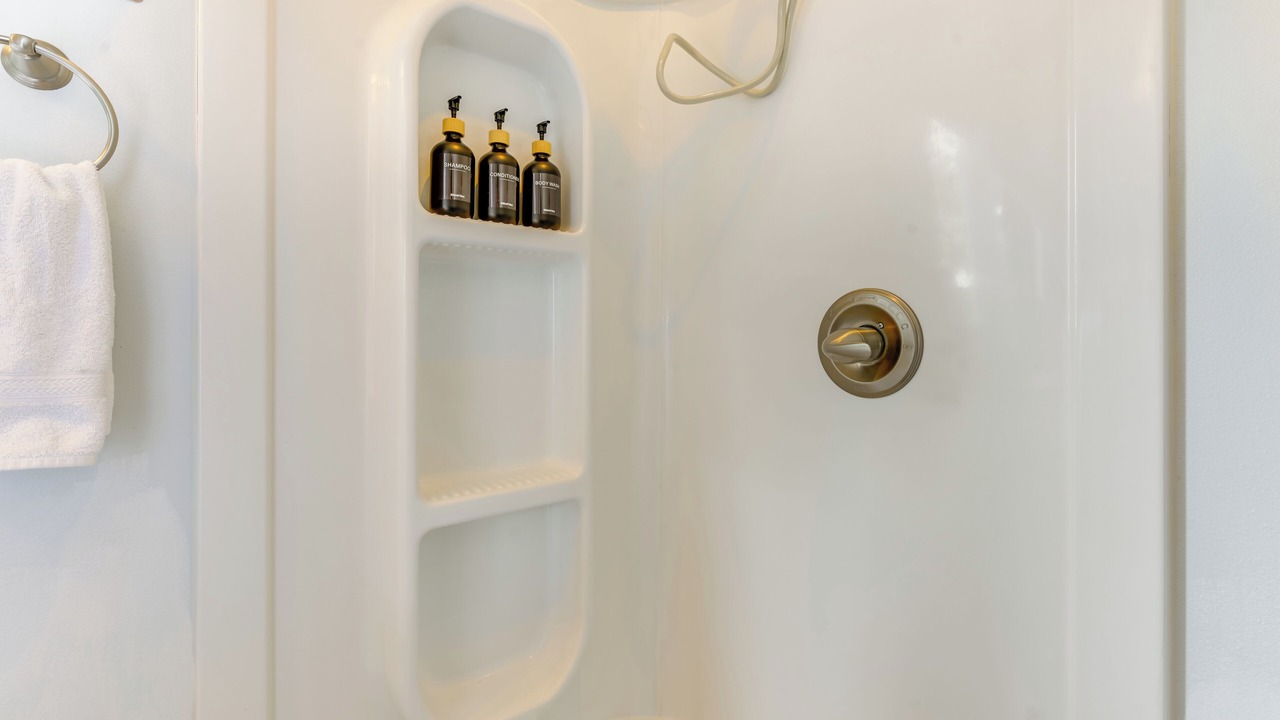 Photo of Bathroom in Homer