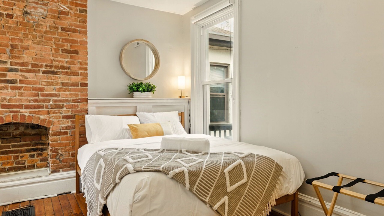 Photo of Bedroom in Weinland Park