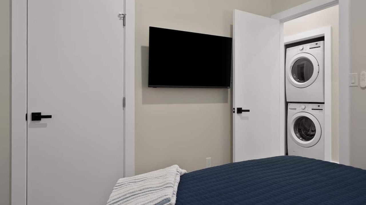 Photo of Bedroom in Buckeye Lake