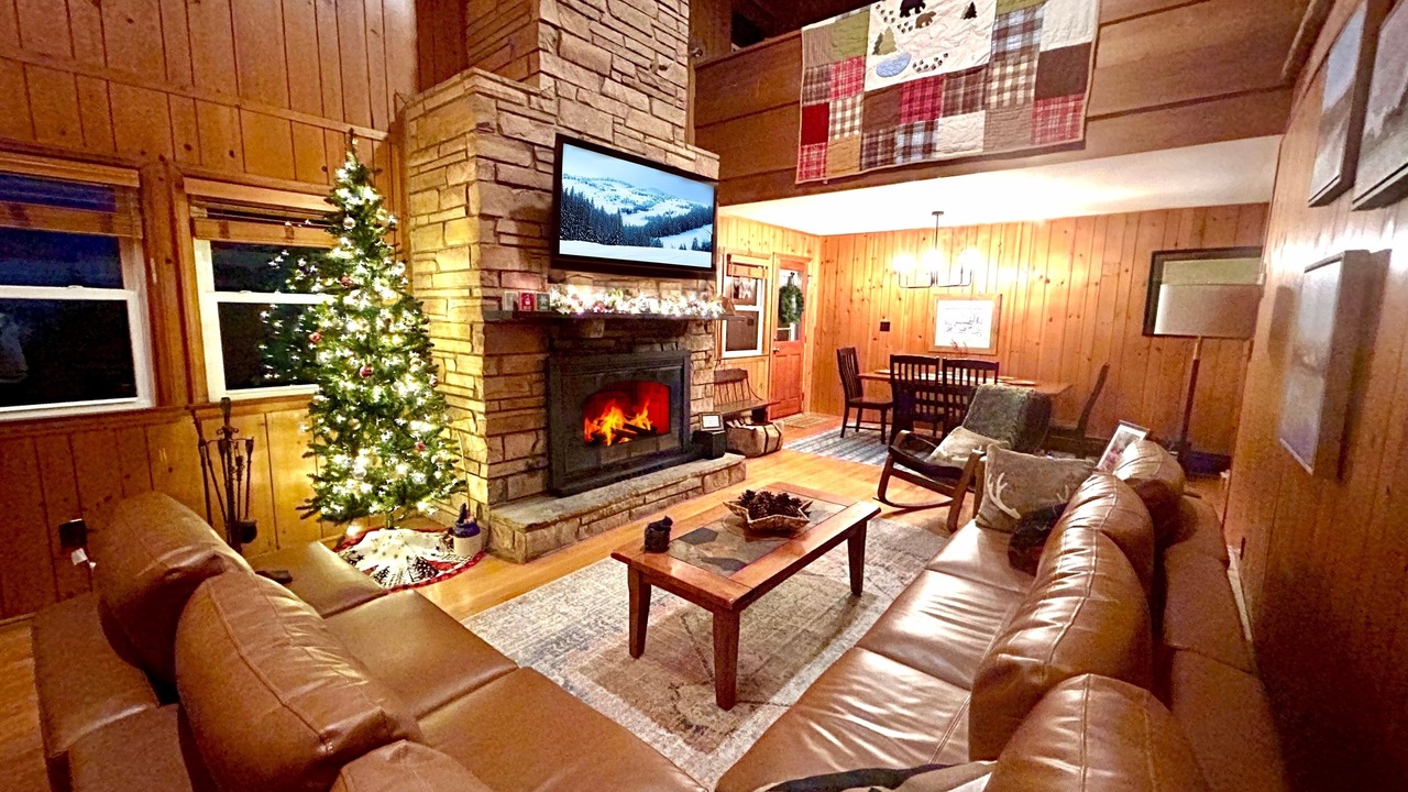 Photo of Livingroom in Charter Hills