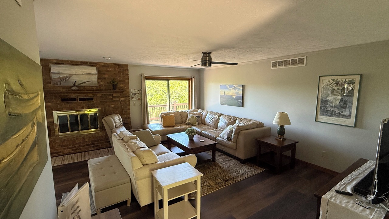 Photo of Livingroom in Omaha